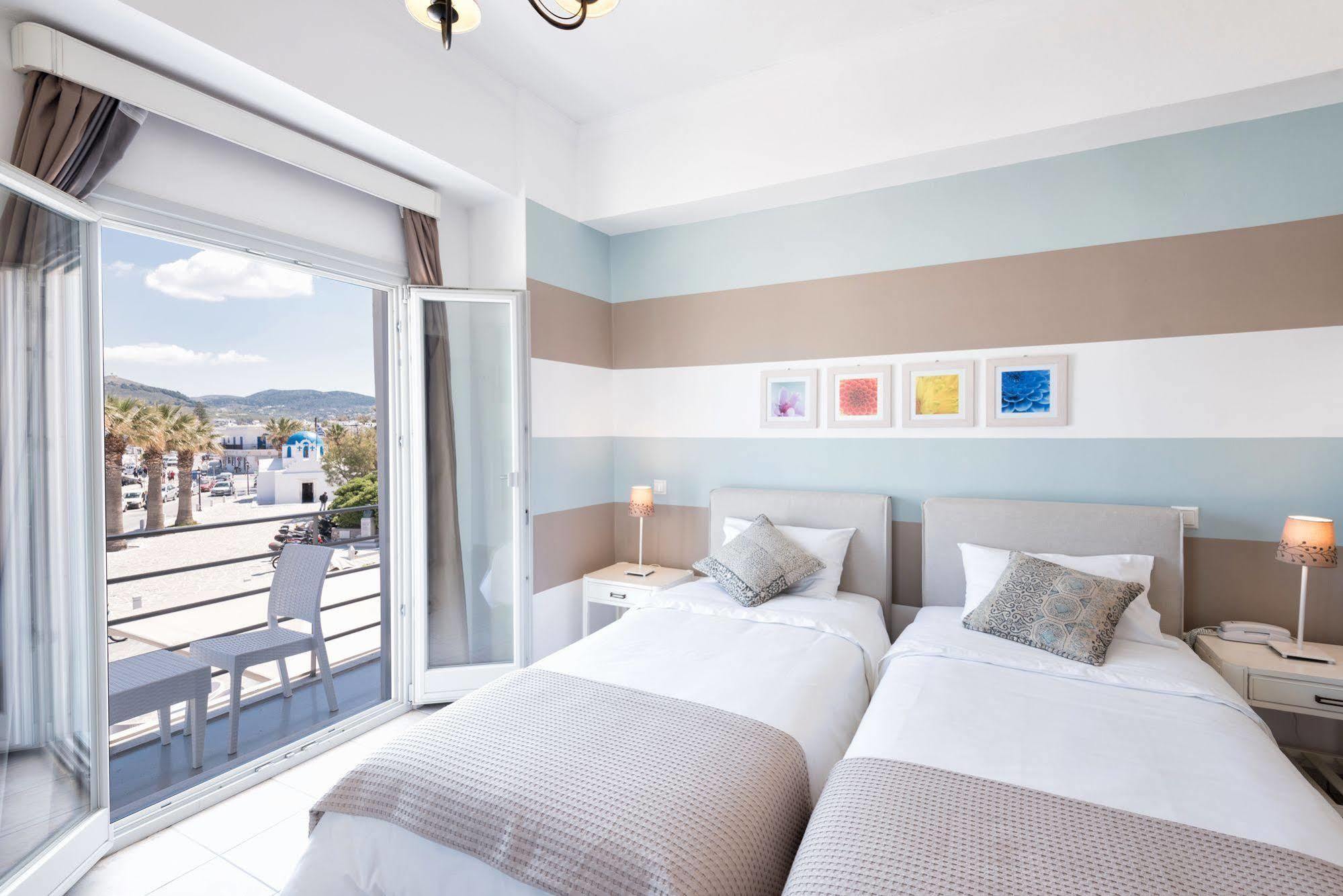 Hotel Oasis Páros Extérieur photo